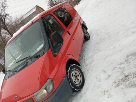 Форд Транзит 2001 у Києві на Automoto.ua Червоний Форд Транзит, об'ємом двигуна 2 л та пробігом 480 тис. км за 3900 $, фото 1 на Automoto.ua