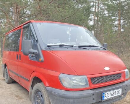 Красный Форд Транзит, объемом двигателя 2 л и пробегом 370 тыс. км за 3700 $, фото 1 на Automoto.ua