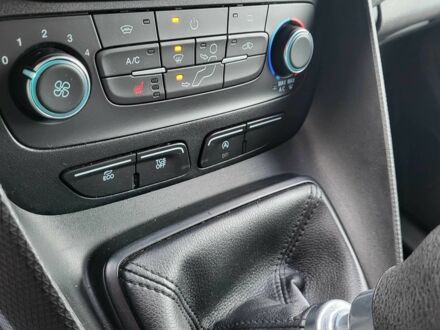 Червоний Форд Транзит, об'ємом двигуна 1.5 л та пробігом 68 тис. км за 15500 $, фото 1 на Automoto.ua