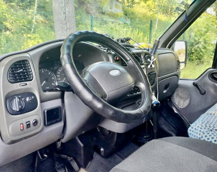 Форд Транзит, объемом двигателя 2.5 л и пробегом 200 тыс. км за 9999 $, фото 8 на Automoto.ua