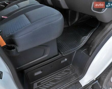 Форд Транзит, об'ємом двигуна 2 л та пробігом 180 тис. км за 19600 $, фото 48 на Automoto.ua