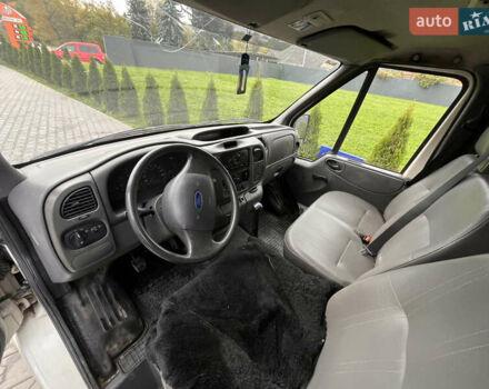 Форд Транзит, об'ємом двигуна 2.4 л та пробігом 262 тис. км за 6000 $, фото 7 на Automoto.ua