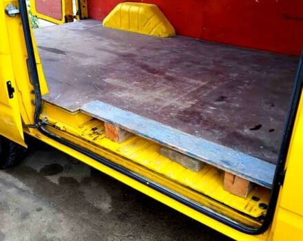 Форд Транзит, объемом двигателя 2.4 л и пробегом 0 тыс. км за 3500 $, фото 4 на Automoto.ua