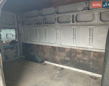 Форд Транзит, об'ємом двигуна 2.2 л та пробігом 300 тис. км за 4300 $, фото 2 на Automoto.ua