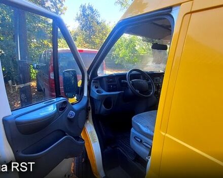 Форд Транзит, об'ємом двигуна 2.2 л та пробігом 300 тис. км за 10000 $, фото 1 на Automoto.ua