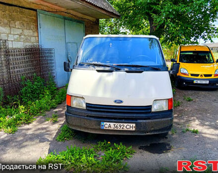 Форд Транзит, объемом двигателя 2.5 л и пробегом 200 тыс. км за 1100 $, фото 2 на Automoto.ua