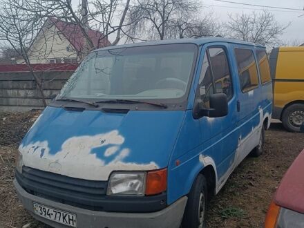 Форд Транзит, объемом двигателя 1.9 л и пробегом 300 тыс. км за 500 $, фото 1 на Automoto.ua