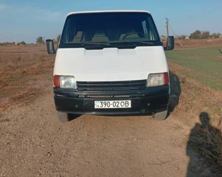 Білий Форд Транзит пас., об'ємом двигуна 2.5 л та пробігом 160 тис. км за 2200 $, фото 1 на Automoto.ua