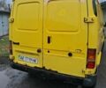 Желтый Форд Транзит, объемом двигателя 2.5 л и пробегом 528 тыс. км за 3557 $, фото 4 на Automoto.ua