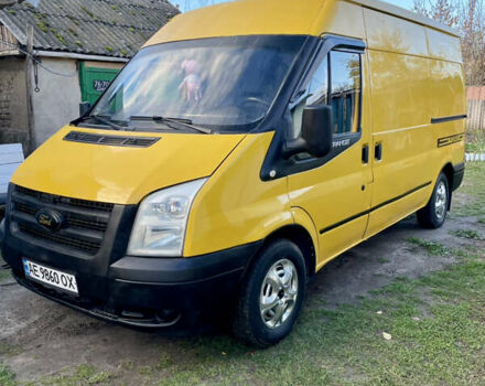 Желтый Форд Транзит, объемом двигателя 2.2 л и пробегом 430 тыс. км за 6850 $, фото 1 на Automoto.ua