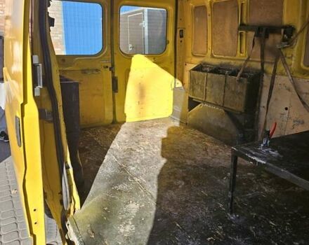 Желтый Форд Транзит, объемом двигателя 2.2 л и пробегом 400 тыс. км за 7400 $, фото 5 на Automoto.ua