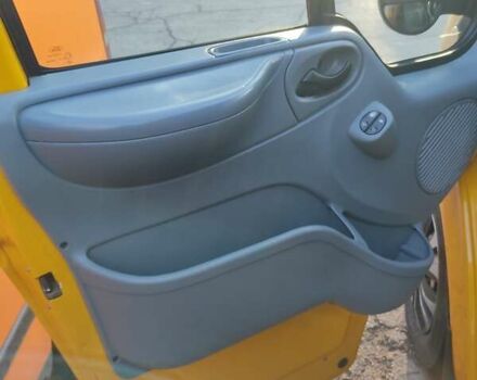 Желтый Форд Транзит, объемом двигателя 2.2 л и пробегом 320 тыс. км за 9000 $, фото 8 на Automoto.ua