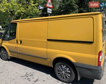 Желтый Форд Транзит, объемом двигателя 2.2 л и пробегом 320 тыс. км за 9000 $, фото 1 на Automoto.ua