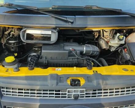 Желтый Форд Транзит, объемом двигателя 2.2 л и пробегом 320 тыс. км за 9000 $, фото 5 на Automoto.ua