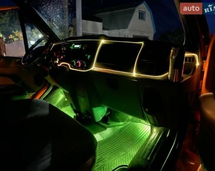 Жовтий Форд Транзит, об'ємом двигуна 2.2 л та пробігом 287 тис. км за 11660 $, фото 6 на Automoto.ua
