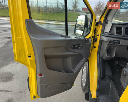 Жовтий Форд Транзит, об'ємом двигуна 2 л та пробігом 214 тис. км за 15300 $, фото 31 на Automoto.ua