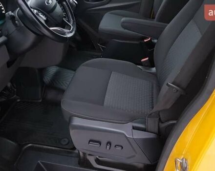 Желтый Форд Транзит, объемом двигателя 2 л и пробегом 230 тыс. км за 18800 $, фото 24 на Automoto.ua