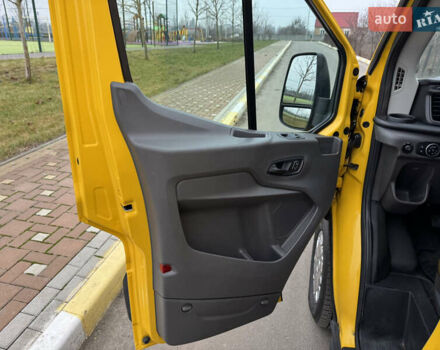 Желтый Форд Транзит, объемом двигателя 2 л и пробегом 270 тыс. км за 15200 $, фото 34 на Automoto.ua