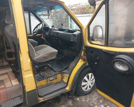 Желтый Форд Транзит, объемом двигателя 2.5 л и пробегом 35 тыс. км за 2000 $, фото 5 на Automoto.ua