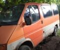 Желтый Форд Транзит, объемом двигателя 2 л и пробегом 500 тыс. км за 960 $, фото 1 на Automoto.ua