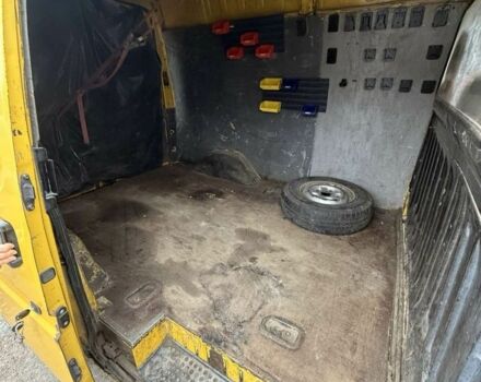 Желтый Форд Транзит, объемом двигателя 2.5 л и пробегом 100 тыс. км за 1800 $, фото 6 на Automoto.ua