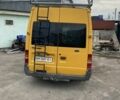 Желтый Форд Транзит, объемом двигателя 2.4 л и пробегом 350 тыс. км за 2750 $, фото 1 на Automoto.ua