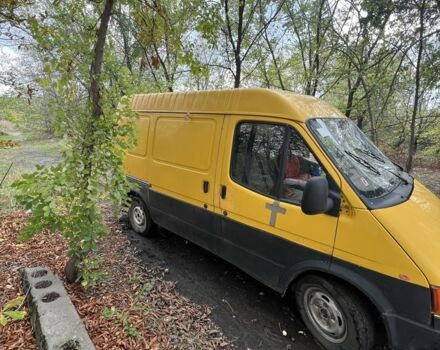 Желтый Форд Транзит, объемом двигателя 2.5 л и пробегом 212 тыс. км за 1200 $, фото 4 на Automoto.ua