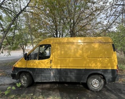 Желтый Форд Транзит, объемом двигателя 2.5 л и пробегом 212 тыс. км за 1200 $, фото 2 на Automoto.ua