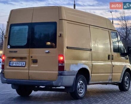 Желтый Форд Транзит, объемом двигателя 2 л и пробегом 300 тыс. км за 3600 $, фото 4 на Automoto.ua