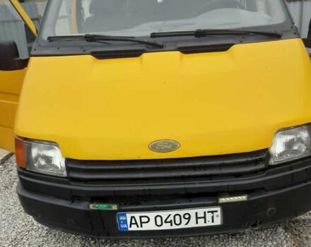Желтый Форд Транзит, объемом двигателя 2.47 л и пробегом 50 тыс. км за 2500 $, фото 9 на Automoto.ua