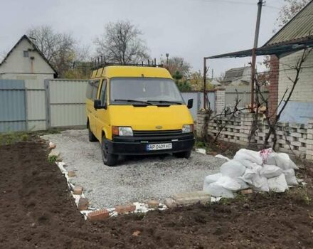 Желтый Форд Транзит, объемом двигателя 2.47 л и пробегом 50 тыс. км за 2500 $, фото 7 на Automoto.ua