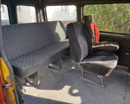 Желтый Форд Транзит, объемом двигателя 2.5 л и пробегом 479 тыс. км за 2542 $, фото 2 на Automoto.ua