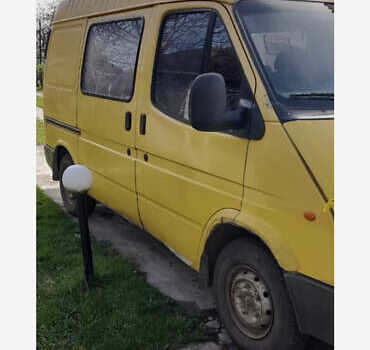 Желтый Форд Транзит, объемом двигателя 2.5 л и пробегом 500 тыс. км за 2300 $, фото 1 на Automoto.ua