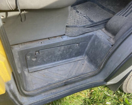 Желтый Форд Транзит, объемом двигателя 2 л и пробегом 300 тыс. км за 5200 $, фото 14 на Automoto.ua