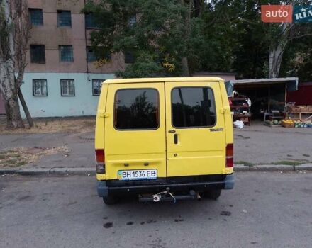 Желтый Форд Транзит, объемом двигателя 2 л и пробегом 111 тыс. км за 1800 $, фото 2 на Automoto.ua