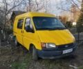 Желтый Форд Транзит, объемом двигателя 2.5 л и пробегом 450 тыс. км за 800 $, фото 1 на Automoto.ua