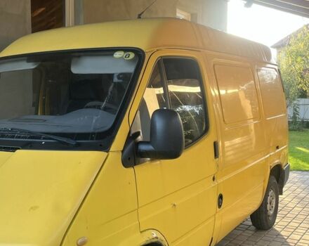Желтый Форд Транзит, объемом двигателя 2.5 л и пробегом 420 тыс. км за 3350 $, фото 1 на Automoto.ua