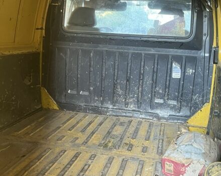 Желтый Форд Транзит, объемом двигателя 2.5 л и пробегом 420 тыс. км за 3350 $, фото 3 на Automoto.ua