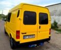 Желтый Форд Транзит, объемом двигателя 2.5 л и пробегом 100 тыс. км за 3530 $, фото 2 на Automoto.ua