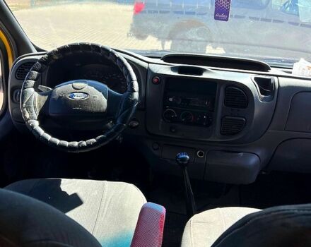 Желтый Форд Транзит, объемом двигателя 2 л и пробегом 200 тыс. км за 3900 $, фото 5 на Automoto.ua