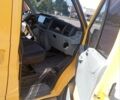 Желтый Форд Транзит, объемом двигателя 2.2 л и пробегом 272 тыс. км за 12700 $, фото 2 на Automoto.ua