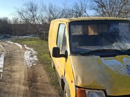 Желтый Форд Транзит, объемом двигателя 2 л и пробегом 1000 тыс. км за 600 $, фото 1 на Automoto.ua