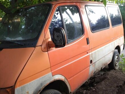 Форд Транзит 1989 в Краматорске на Automoto.ua Желтый Форд Транзит, объемом двигателя 2 л и пробегом 500 тыс. км за 960 $, фото 1 на Automoto.ua