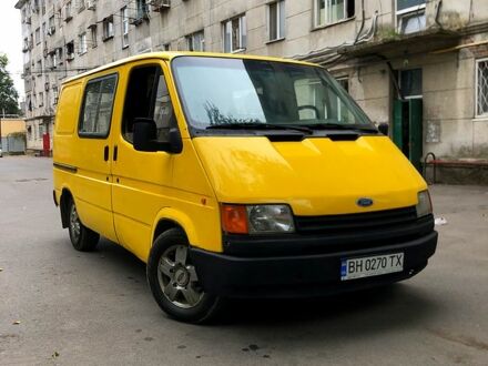 Желтый Форд Транзит, объемом двигателя 2 л и пробегом 200 тыс. км за 2399 $, фото 1 на Automoto.ua