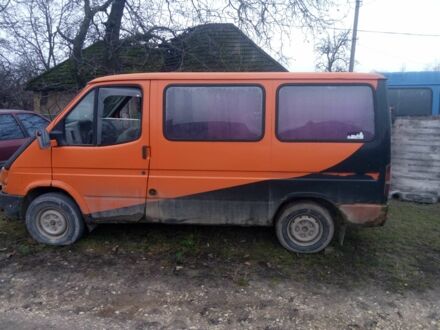 Жовтий Форд Транзит, об'ємом двигуна 2.5 л та пробігом 500 тис. км за 617 $, фото 1 на Automoto.ua