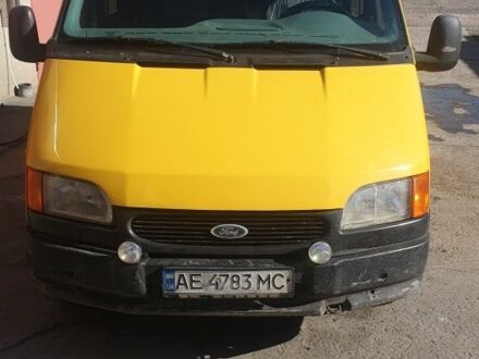 Жовтий Форд Транзит, об'ємом двигуна 0 л та пробігом 450 тис. км за 3600 $, фото 1 на Automoto.ua