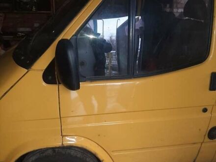 Желтый Форд Транзит, объемом двигателя 2.5 л и пробегом 300 тыс. км за 1150 $, фото 1 на Automoto.ua