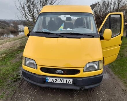 Желтый Форд Транзит, объемом двигателя 0 л и пробегом 350 тыс. км за 3200 $, фото 1 на Automoto.ua