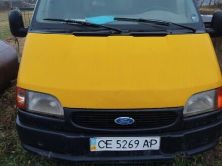 Желтый Форд Транзит, объемом двигателя 1 л и пробегом 245 тыс. км за 900 $, фото 1 на Automoto.ua