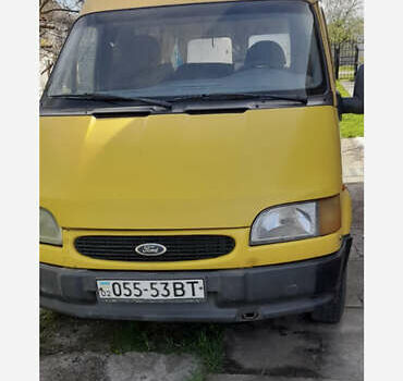 Желтый Форд Транзит, объемом двигателя 2.5 л и пробегом 500 тыс. км за 2300 $, фото 1 на Automoto.ua